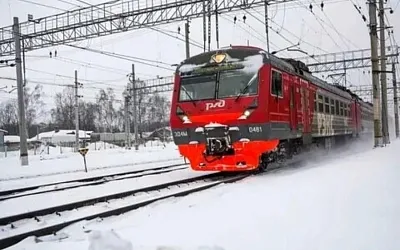 В Подмосковье столкнулись электричка и автомобиль