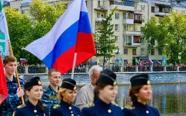 Майские законы меняют выплаты, долги и переводы