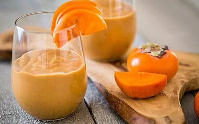 Делаем смузи с хурмой и бананом