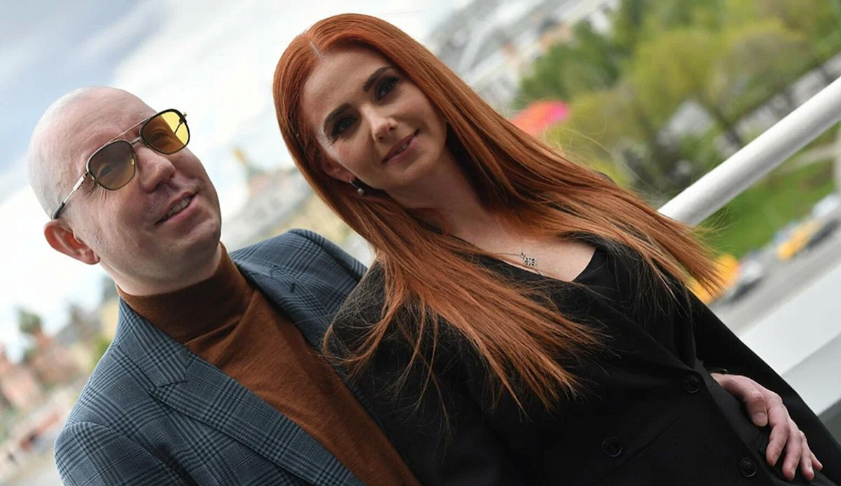 Лена Катина выписалась из клиники с новорождённым сыном