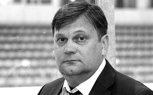 СМИ сообщили о смерти хоккейного тренера Полозова