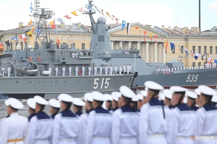 В Санкт-Петербурге отменили военно-морской парад в День ВМФ