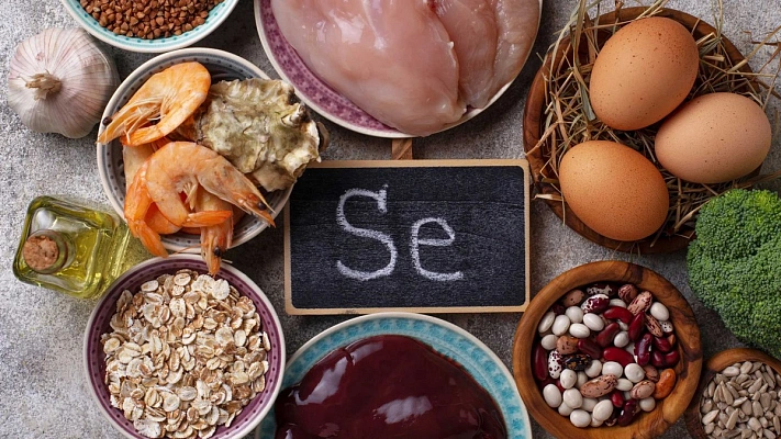 Включите в рацион продукты, богатые селеном, чтобы защитить себя от инфекций и сохранить здоровье щитовидной железы