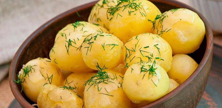 Каковы преимущества молодого картофеля с фенхелем?