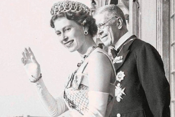 69 лет назад королева Елизавета II совершила исторический визит в Швецию