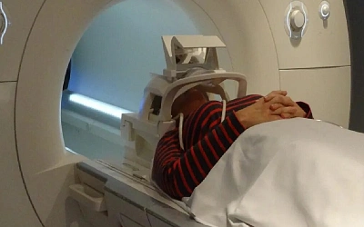 Пациент с кардиостимулятором умер во время МРТ в Приморье