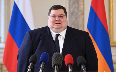 Чайка сравнил отношения России и Армении с большой семьёй