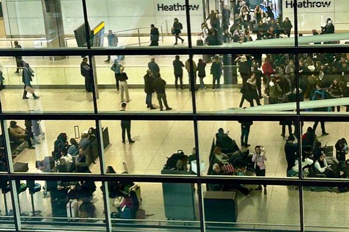 Эвакуация Terminal 4 «Хитроу» из‑за угрозы опасных веществ