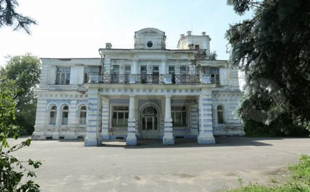 В новой Москве выставлена на продажу усадьба булочника Филиппова