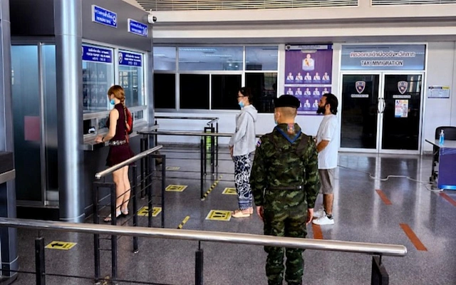 Двух россиянок вывезли из скам-центра в Мьянме