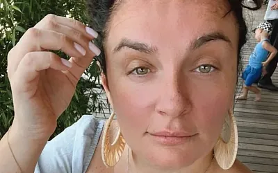 Елена Ваенга выложила в Сеть фото без макияжа