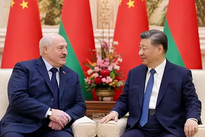 лукашенко приехал к си за китайской опорой