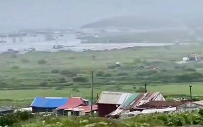 Цунами разрушило рыбзавод на Камчатке