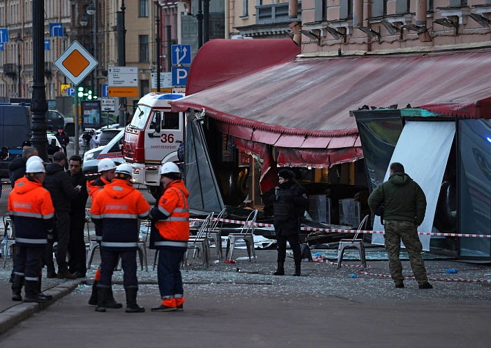 В кафе в центре Петербурга прогремел взрыв