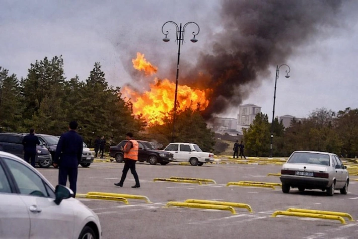 Дроны из Ирана упали у аэропорта Нахичевани и рядом со школой