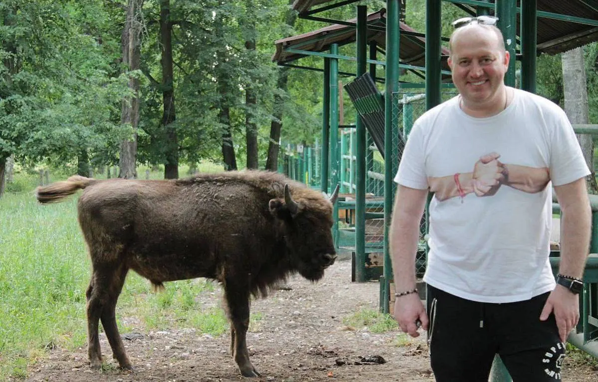 Сергей Бурунов навестил «пасынка» в лесу