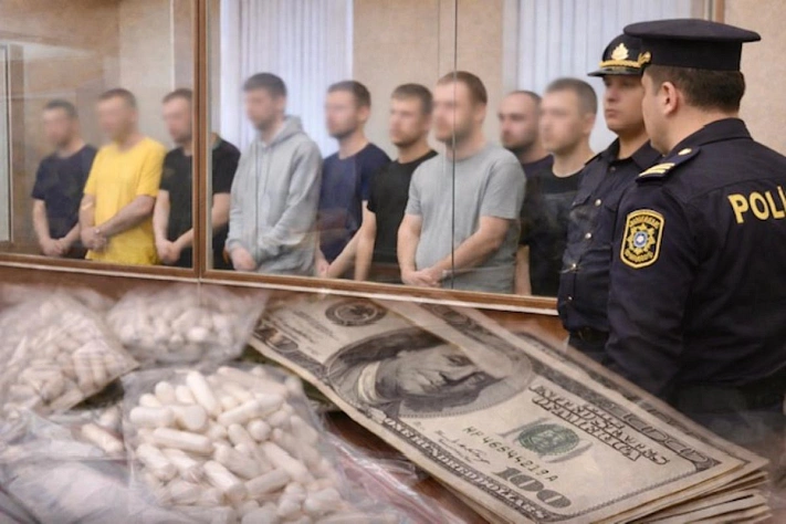 Суд в Баку отказал россиянам в домашнем аресте