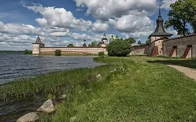 Кирилло-Белозерский монастырь открыл для туристов крепостные стены и башни