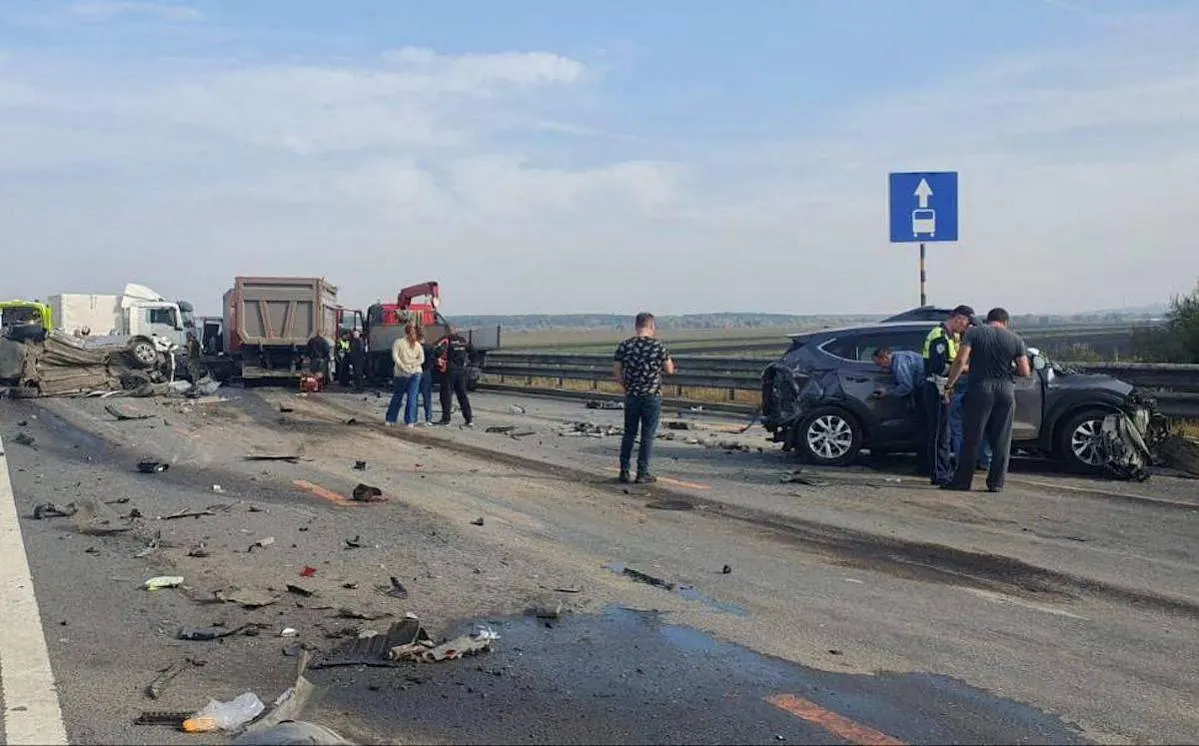 Под Серпуховом произошло массовое ДТП