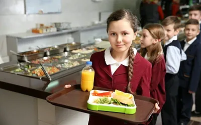 Диетолог Соломатина: «Молочные белки, яйца, рыба, тефтели – нужно выбирать то, из чего можно сделать бюджетное питание»