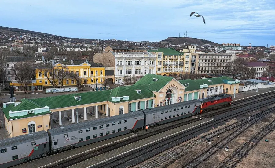 Москву и Феодосию свяжут два поезда