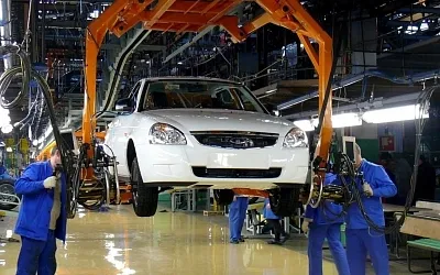 Автозаводы России в мае выпустили в 11 раз больше машин, чем годом ранее