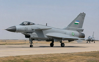 Узбекистан впервые показал китайские J-10CE