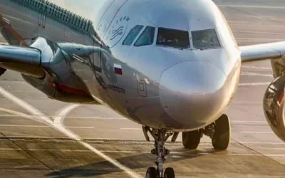 Семь российских аэропортов приостановили работу из-за угрозы атак беспилотников