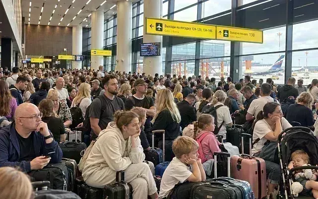В Шереметьево пассажиры сутками ждут задержанные рейсы