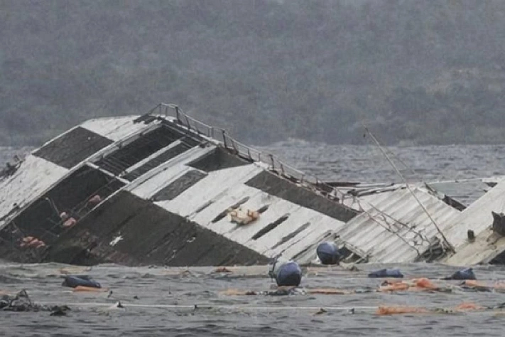 У берегов Филиппин затонул паром с 350 пассажирами: 15 человек погибли, более сотни пропали без вести