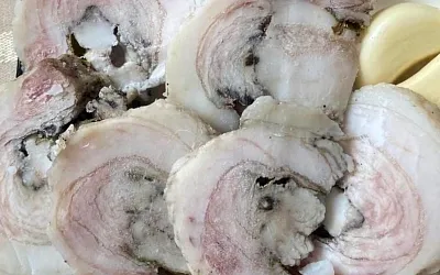 Варёное сало: бюджетная закуска с насыщенным вкусом