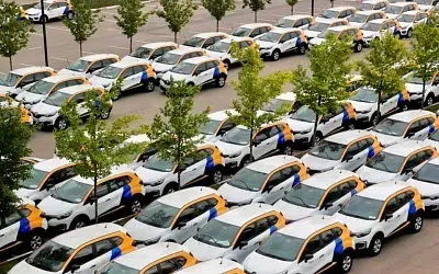 В Совфеде предложили ограничить иномарки в каршеринге