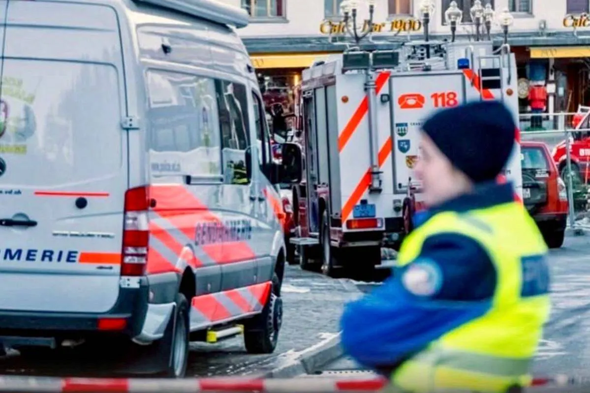 Пожар на новогодней вечеринке в Швейцарии унес десятки жизней