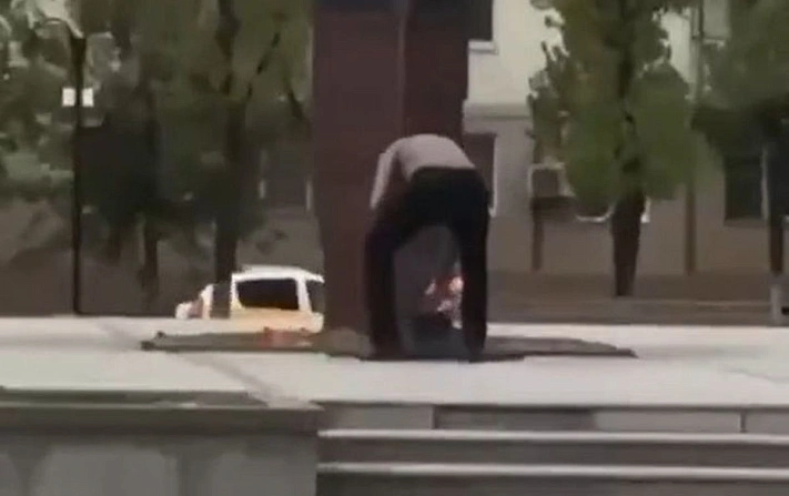 В Серпухове мужчина прикурил от Вечного огня