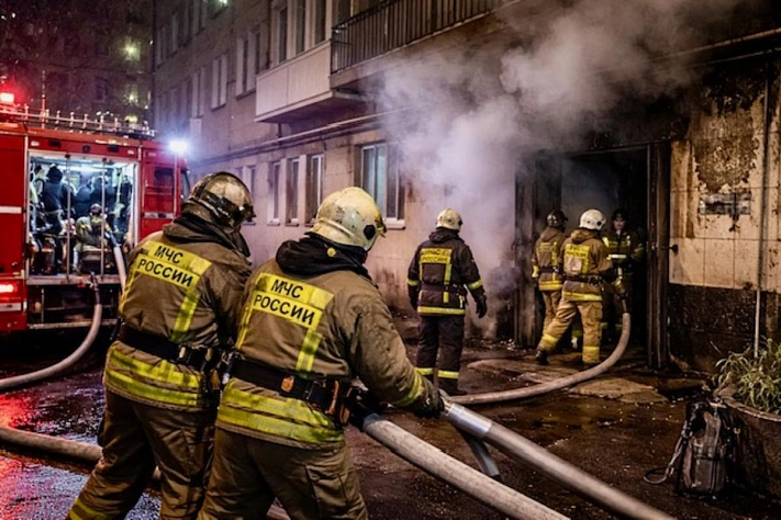 Три человека погибли при пожаре на Николоямской улице