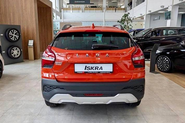Вот это фиаско: «АвтоВАЗ» отзывает все Lada Iskra в первый день продаж