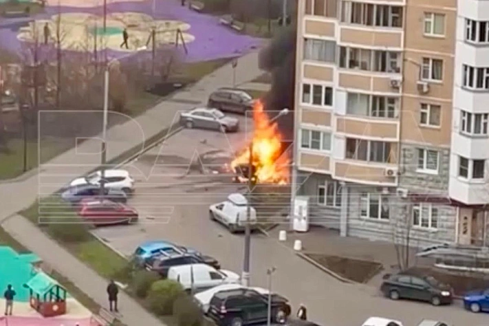 Взрыв легковушки во дворе ЖК «Град Московский» в Новой Москве