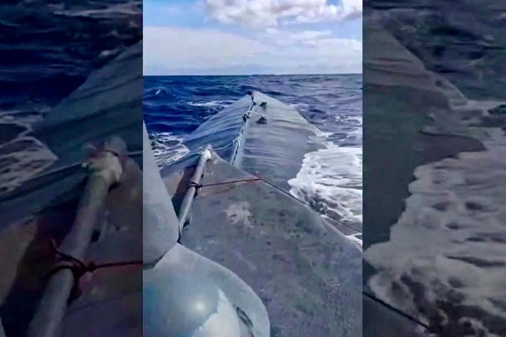 В Атлантике перехватили наркосубмарину с 1,7 тонны кокаина