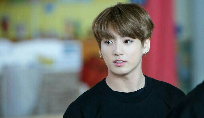 Участник группы BTS Чонгук показал своё истинное отношение к фанатам и прессе