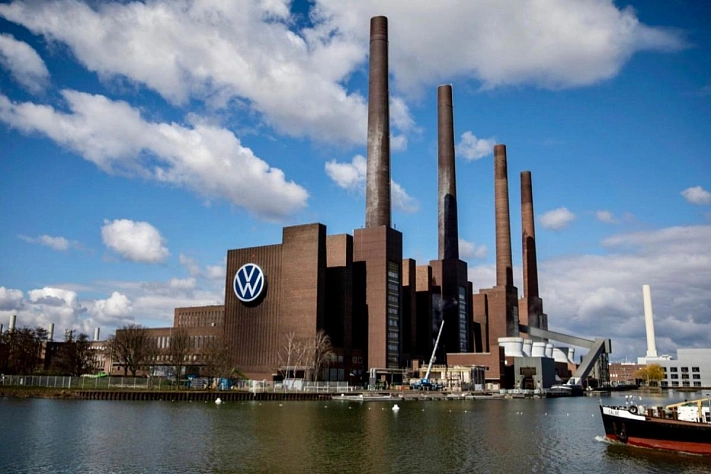 Volkswagen ищет сделку с Трампом на фоне падения прибыли