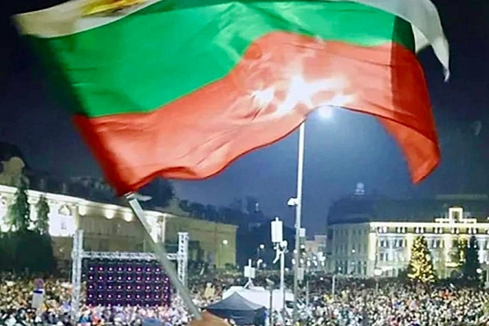 Протесты в Болгарии добились отставки правительства