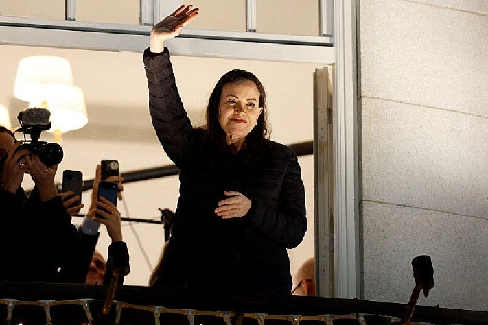 Лауреат Нобелевской премии тайно сбежала из Венесуэлы