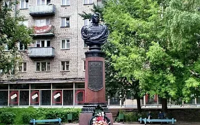 В Кинешме вернут исторический облик бюста маршала Василевского
