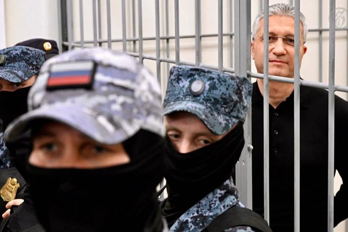 Генпрокуратура требует конфисковать активы Тимура Иванова на 1,2 млрд рублей