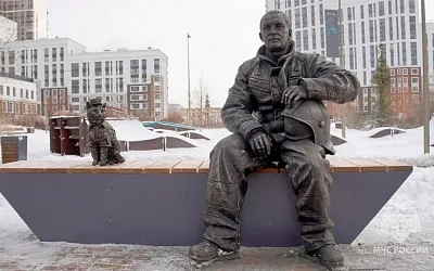 Кота-пожарного Семёна увековечили в памятнике в Тюмени