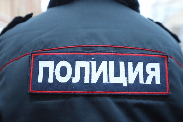 Банковский служащий организовал склад с наркотиками в Тюменской области