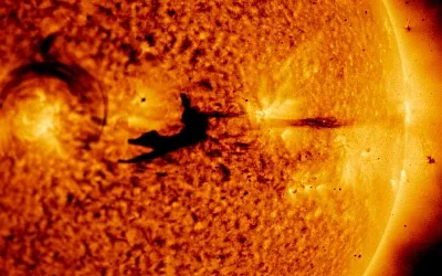 Из-за корональной дыры на Солнце на Земле началась магнитная буря