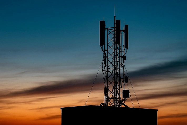 Почему вечером 30 октября не работает интернет и сбоит связь