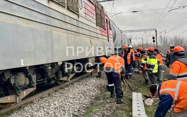 В Ростове грузовой локомотив сошёл с рельсов на перегоне Кизитеринка — Проточная