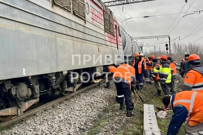 В Ростове грузовой локомотив сошёл с рельсов на перегоне Кизитеринка — Проточная